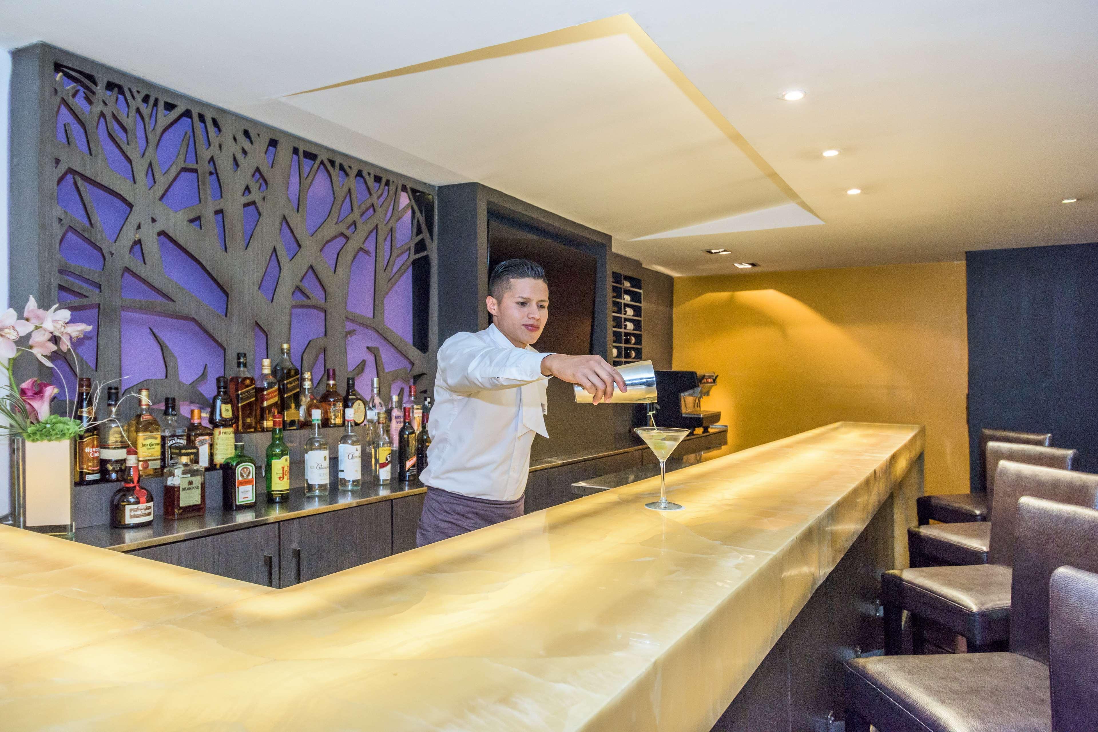 Nh Collection Quito Royal Hotel Bagian luar foto