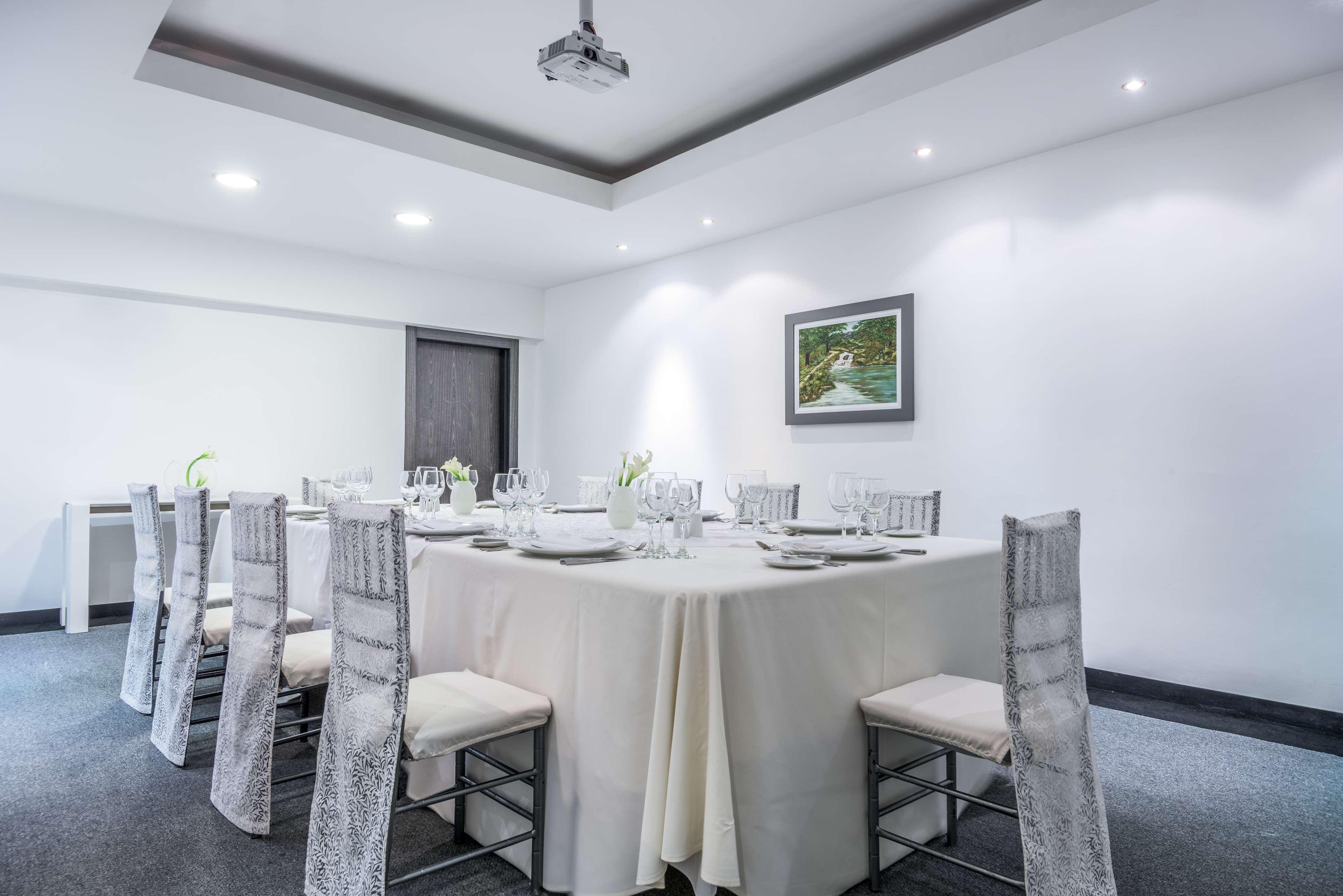 Nh Collection Quito Royal Hotel Bagian luar foto