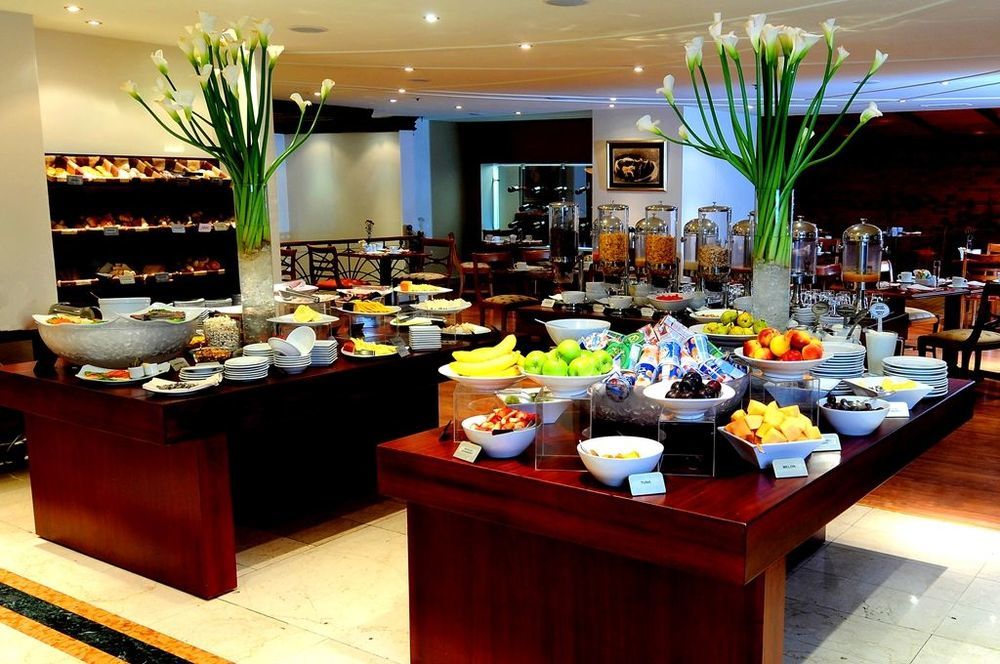 Nh Collection Quito Royal Hotel Restoran foto