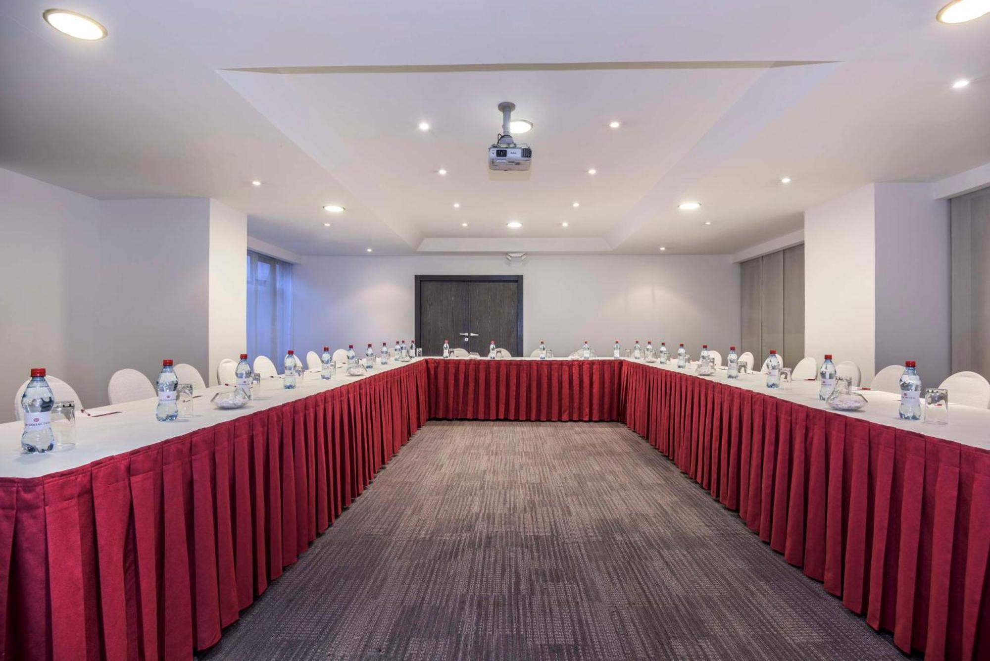Nh Collection Quito Royal Hotel Bagian luar foto