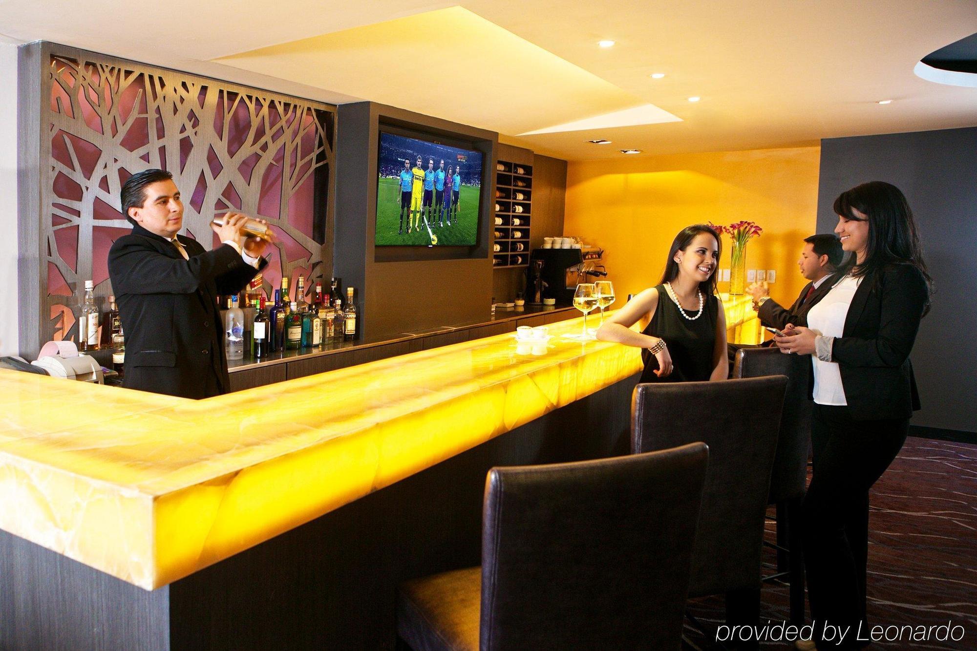 Nh Collection Quito Royal Hotel Bagian luar foto