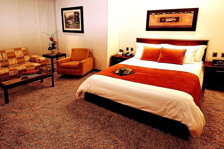 Nh Collection Quito Royal Hotel Bagian luar foto