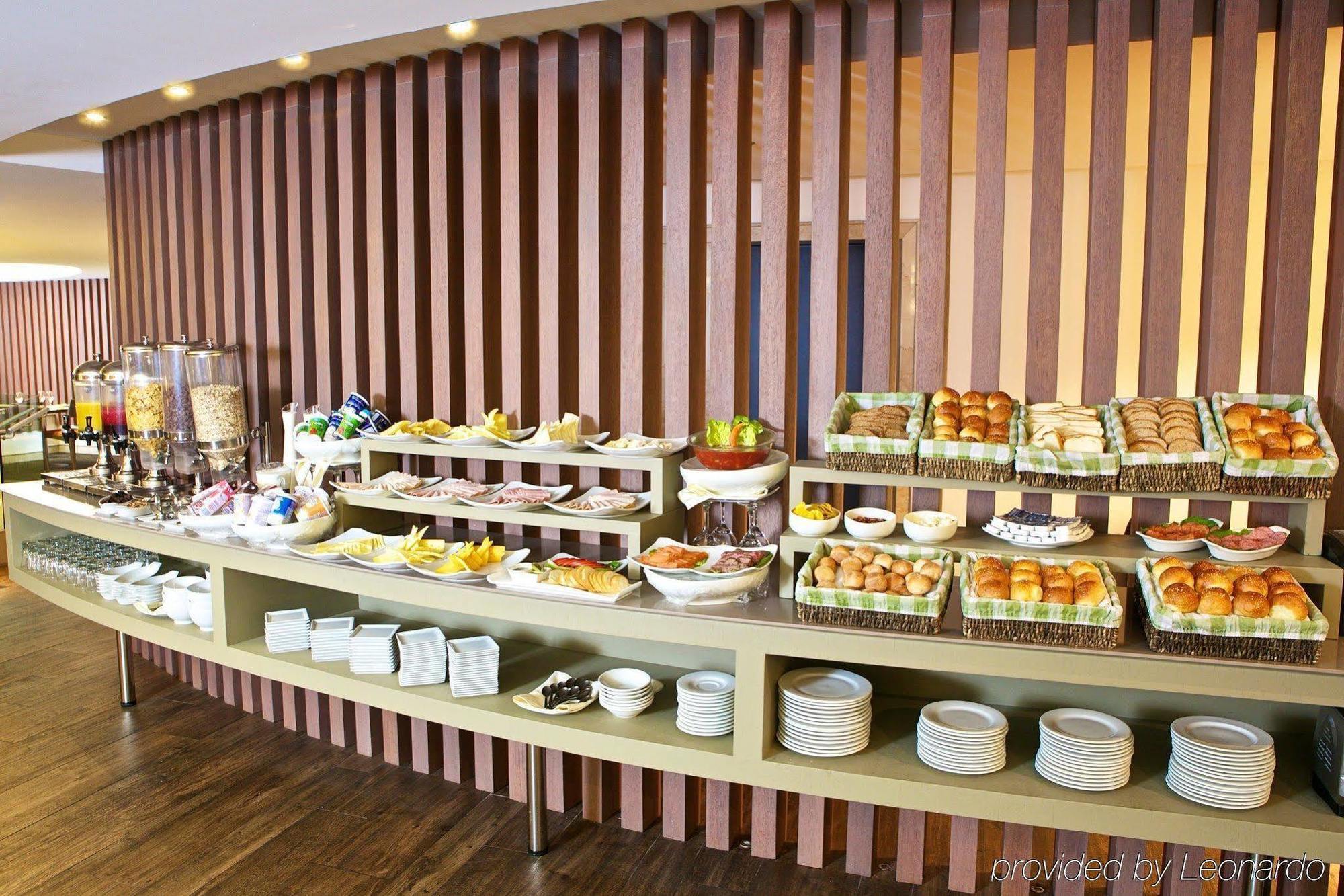 Nh Collection Quito Royal Hotel Bagian luar foto